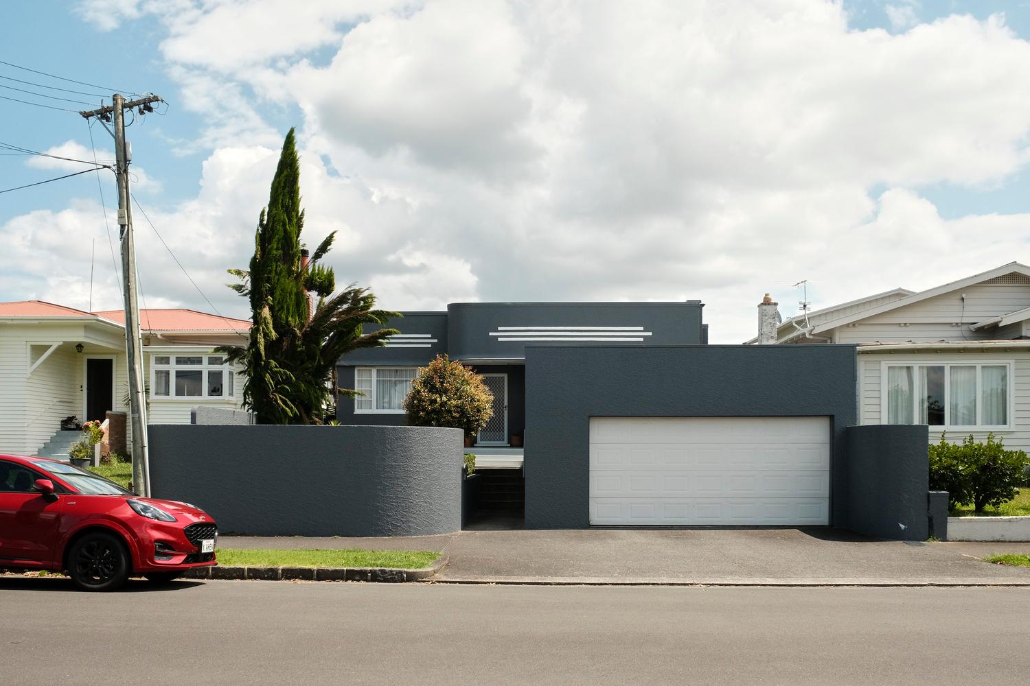 8 Westmere Park Avenue