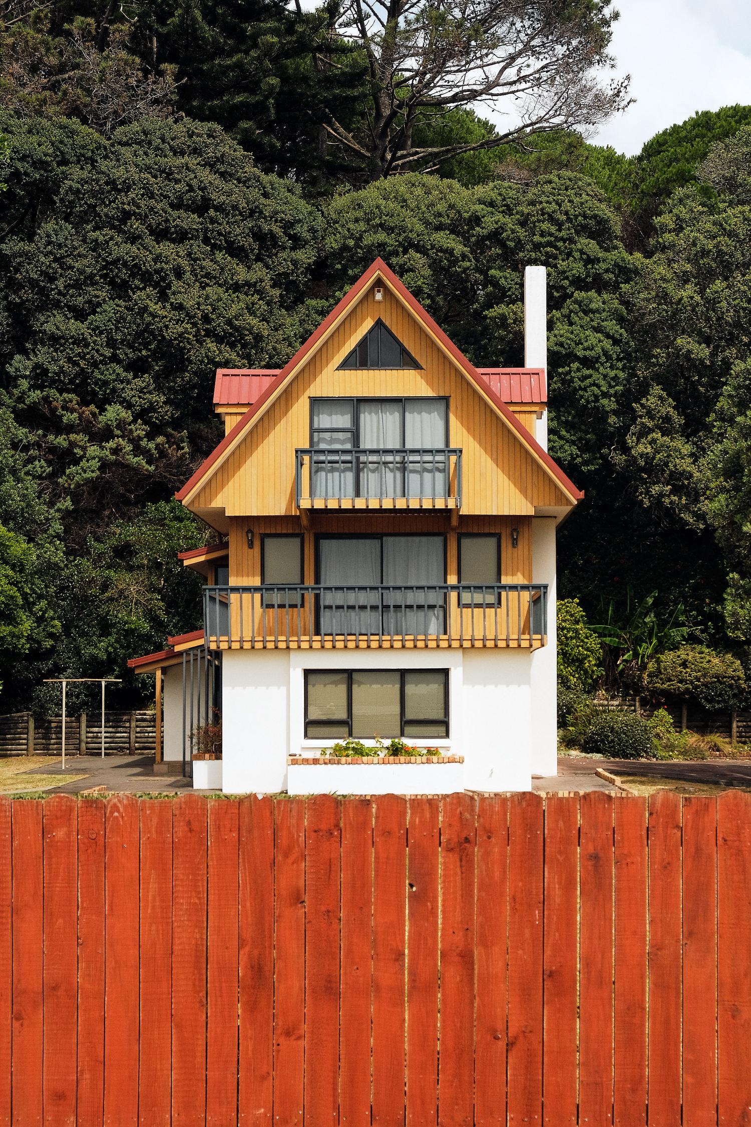 83 Long Beach Road