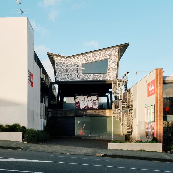 8 Newton Road